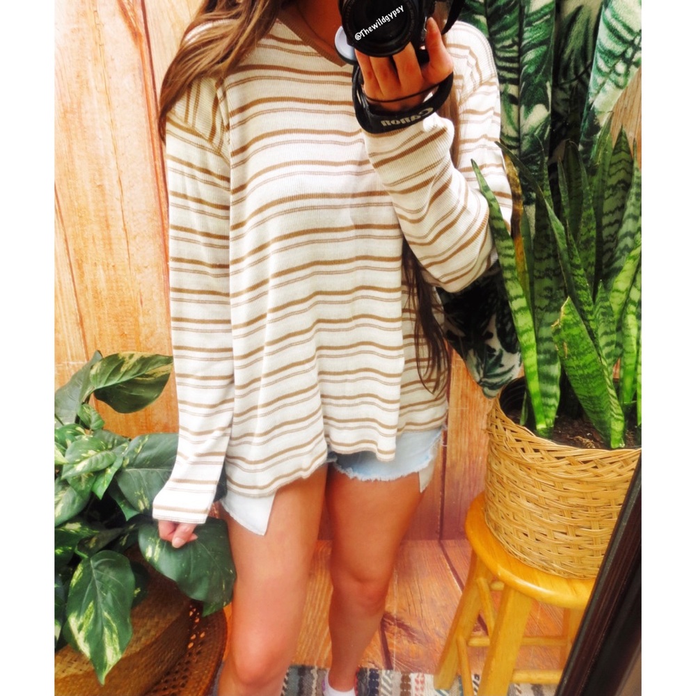 Cozy striped slouchy ribbed knit sweater 🍂 - Picture 3 of 6